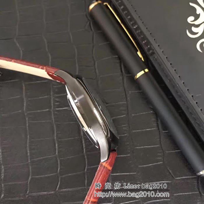 CARTIER卡地亞 精緻鏤空 真皮錶帶男士腕表 WSS0898